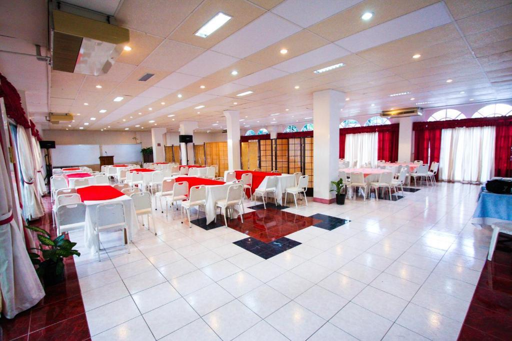 Bohol La Roca Hotel Totolan Экстерьер фото