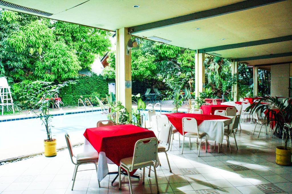 Bohol La Roca Hotel Totolan Экстерьер фото